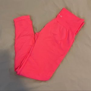 NVGTN seamless leggings in hawaiian pink size M
